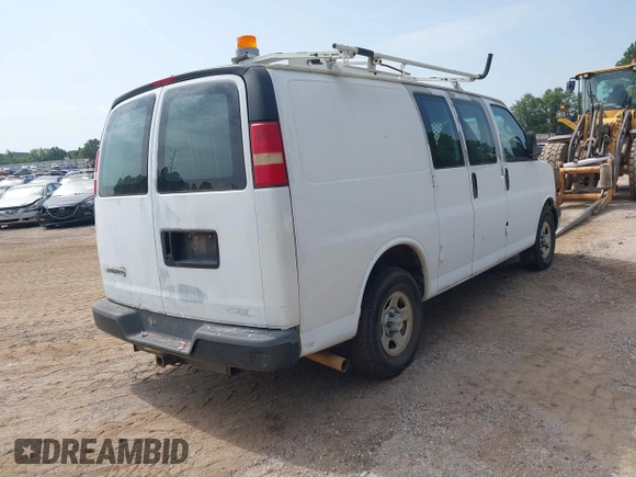 2007 Chevrolet Express Cargo with VIN 1GCFG15X671161636, listed as a IAAI auction lot 42462136 with 157,486 mi miles and . Bid and sale history available at DreamBid. Image 4.