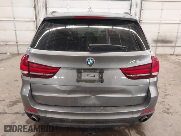 2016 BMW X5 xDrive35i z VIN 5UXKR0C5XG0U12540, wystawiony jako IAAI lot #41179965 z przebiegiem 75 997 mil mil oraz . Historia ofert i sprzedaży dostępna na DreamBid. Obrazek 17.