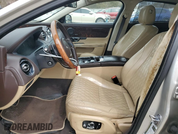 2017 Jaguar XJ with VIN SAJWJ2GDXH8W09509, listed as a Copart auction lot 47792345 with 148,052 mi miles and Clean Title. Bid and sale history available at carsss.com. Image 7.