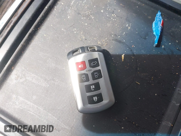 2015 Toyota Sienna XLE with VIN 5TDYK3DC3FS609947, listed as a IAAI auction lot 42097199 with Not provided miles and . Bid and sale history available at DreamBid. Image 11.