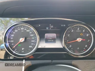 2019 Mercedes-Benz E-Class E 300 with VIN WDDZF4KB8KA606628, listed as a Copart auction lot 53995865 with 124,116 mi miles and Clean Title. Bid and sale history available at carsss.com. Image 9.