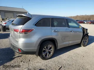 2015 Toyota Highlander LE with VIN 5TDBKRFH6FS107399, listed as a Copart auction lot 41429685 with 143,851 mi miles and Salvage Title. Bid and sale history available at carsss.com. Image 3.