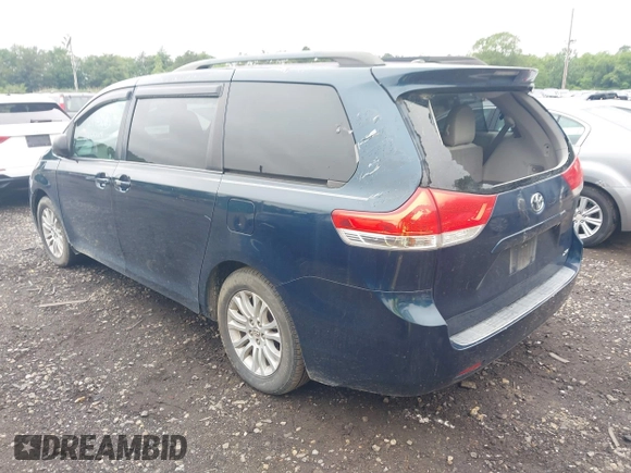 2011 Toyota Sienna XLE AAS с VIN 5TDYK3DC5BS090992, выставлен на аукционе IAAI как лот 42464308 с пробегом 356 672 миль миль и . История ставок и продаж доступна на DreamBid. Изображение 3.
