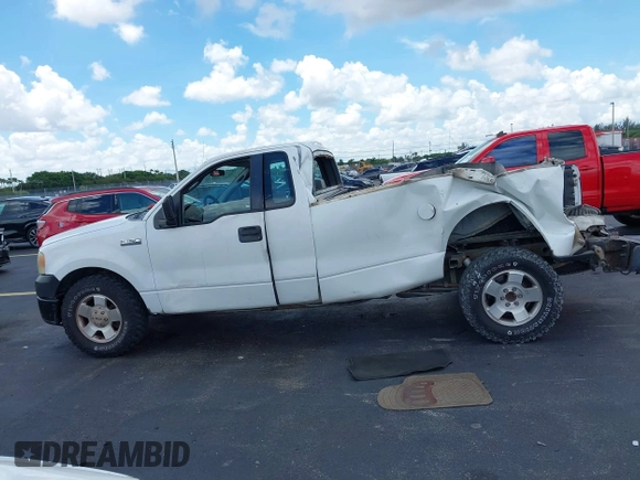 2006 Ford F-150 XL z VIN 1FTRF12W86KB54661, wystawiony jako IAAI lot #42581375 z przebiegiem 309 793 mil mil oraz . Historia ofert i sprzedaży dostępna na DreamBid. Obrazek 14.