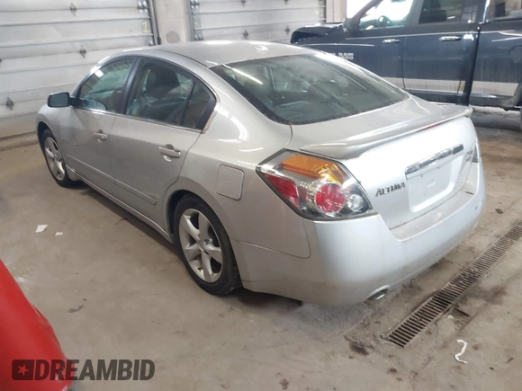 2008 Nissan Altima 3.5 SE with VIN 1N4BL21E28N431546, listed as a IAAI auction lot 41667628 with 1 mi miles. Bid and sale history available at carsss.com. Image 3.