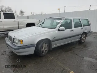1994 Volvo 850 с VIN YV1LW5713R2054590, выставлен на аукционе Copart как лот 84701084 с пробегом 187 326 миль миль и Списание • Salvage title. История ставок и продаж доступна на DreamBid. Изображение 1.