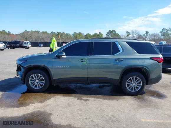 2022 Chevrolet Traverse LT Leather with VIN 1GNEVHKWXNJ141805, listed as a IAAI auction lot 41641352 with 71,504 mi miles. Bid and sale history available at carsss.com. Image 15.
