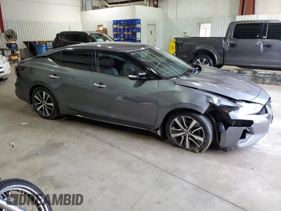 2020 Nissan Maxima SV z VIN 1N4AA6CVXLC369534, wystawiony jako Copart lot #55363295 z przebiegiem 98 438 mil mil oraz Szkoda całkowita • Salvage title. Historia ofert i sprzedaży dostępna na DreamBid. Obrazek 4.