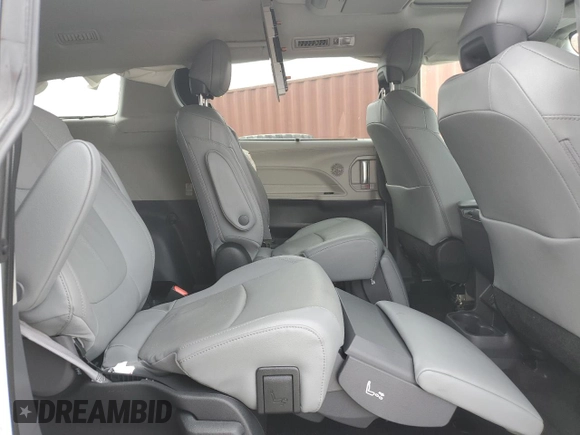 2022 Toyota Sienna Limited with VIN 5TDZSKFC9NS046588, listed as a Copart auction lot 45895105 with 22,065 mi miles and Salvage Title. Bid and sale history available at carsss.com. Image 11.