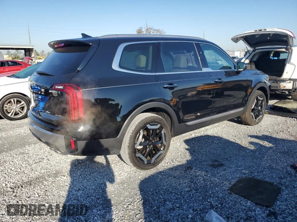 2025 Kia Telluride S with VIN 5XYP64GC4SG598370, listed as a Copart auction lot 46740015 with 513 mi miles and Salvage Title. Bid and sale history available at DreamBid. Image 3.