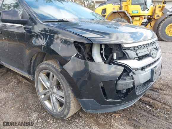 2011 Ford Edge Limited with VIN 2FMDK4KC4BBA80359, listed as a IAAI auction lot 41946188 with 155,784 mi miles. Bid and sale history available at carsss.com. Image 6.