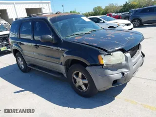 2001 Ford Escape XLT with VIN 1FMYU031X1KF31462, listed as a IAAI auction lot 41784891 with 372,527 mi miles. Bid and sale history available at carsss.com. Image 1.