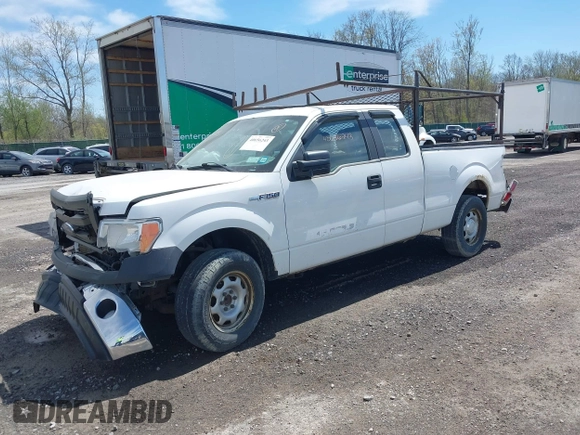2014 Ford F-150 XL with VIN 1FTFX1CF8EFA94564, listed as a IAAI auction lot 40656243 with 184,667 mi miles. Bid and sale history available at carsss.com. Image 2.