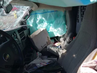 2023 Chevrolet Express Cargo с VIN 1GCWGAFP3P1242544, выставлен на аукционе IAAI как лот 40611464 с пробегом 32 464 миль миль и . История ставок и продаж доступна на DreamBid. Изображение 5.
