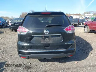 2015 Nissan Rogue SV z VIN 5N1AT2MV5FC909139, wystawiony jako IAAI lot #42085769 z przebiegiem 94 030 mil mil oraz . Historia ofert i sprzedaży dostępna na DreamBid. Obrazek 17.