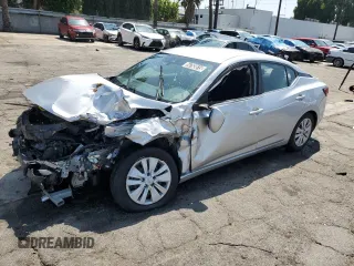 2022 Nissan Sentra S z VIN 3N1AB8BV2NY277917, wystawiony jako Copart lot #54763615 z przebiegiem 43 825 mil mil oraz Czysty tytuł • Clean title. Historia ofert i sprzedaży dostępna na DreamBid. Obrazek 1.