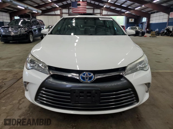 2015 Toyota Camry LE with VIN 4T1BD1FK4FU151142, listed as a Copart auction lot 55999835 with 282,000 mi miles and Clean Title. Bid and sale history available at DreamBid. Image 5.