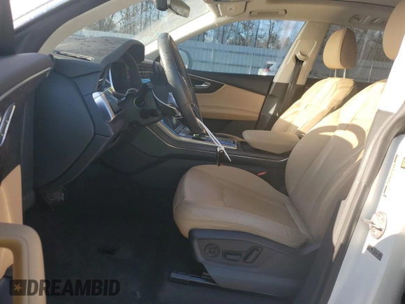 2019 Audi Q8 Premium z VIN WA1AVAF16KD010811, wystawiony jako Copart lot #42600195 z przebiegiem 42 385 mil mil oraz Czysty tytuł • Clean title. Historia ofert i sprzedaży dostępna na DreamBid. Obrazek 7.