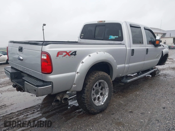 2014 Ford F-250 XL z VIN 1FT7W2BT8EEA01598, wystawiony jako IAAI lot #42258142 z przebiegiem 182 057 mil mil oraz . Historia ofert i sprzedaży dostępna na DreamBid. Obrazek 4.