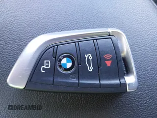 2020 BMW 3 Series 330i z VIN WBA5R1C05LFH66384, wystawiony jako IAAI lot #41810255 z przebiegiem 59 433 mil mil oraz . Historia ofert i sprzedaży dostępna na DreamBid. Obrazek 11.