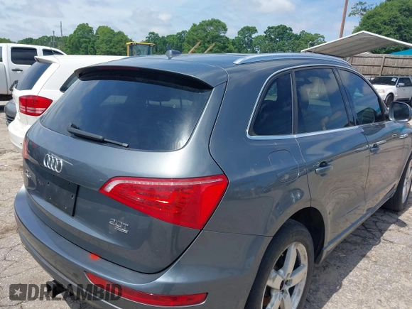 2012 Audi Q5 Premium Plus z VIN WA1LFAFP7CA030966, wystawiony jako IAAI lot #42220849 z przebiegiem 159 441 mil mil oraz . Historia ofert i sprzedaży dostępna na DreamBid. Obrazek 4.