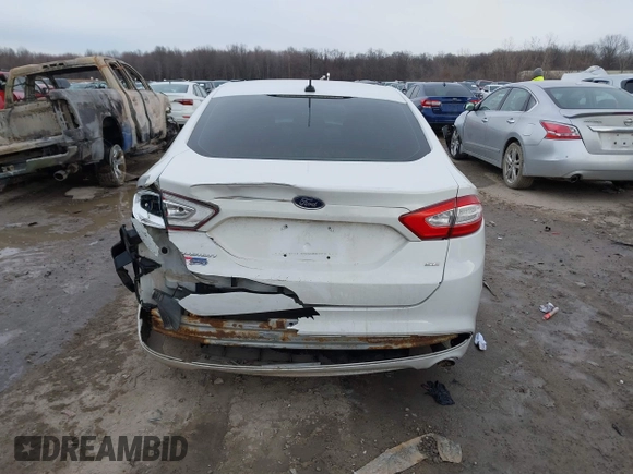 2013 Ford Fusion SE with VIN 3FA6P0H74DR114053, listed as a IAAI auction lot 41510376 with 204,664 mi miles and . Bid and sale history available at carsss.com. Image 15.