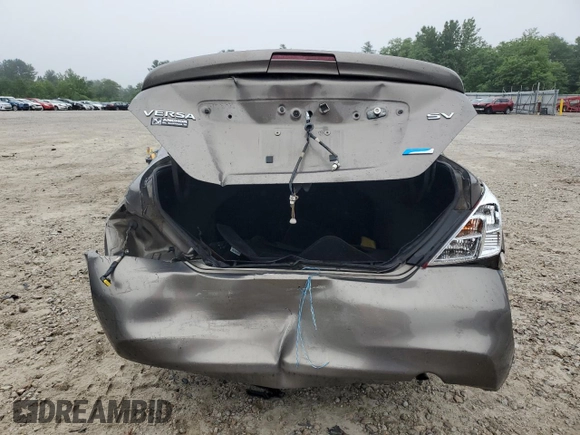 2013 Nissan Versa S Plus z VIN 3N1CN7AP0DL836583, wystawiony jako Copart lot #59380985 z przebiegiem 97 752 mil mil oraz Czysty tytuł • Clean title. Historia ofert i sprzedaży dostępna na DreamBid. Obrazek 6.