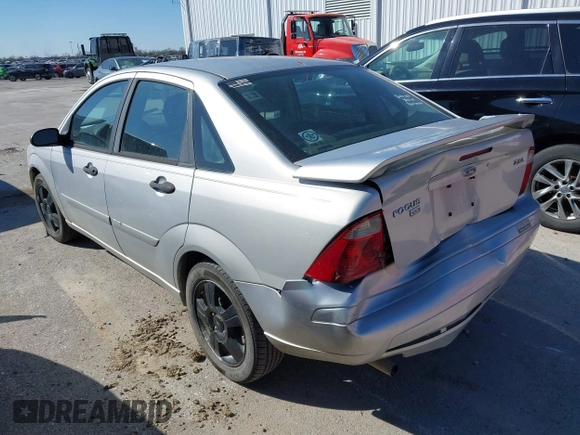 2006 Ford Focus S with VIN 1FAHP34N56W197930, listed as a IAAI auction lot 41842290 with 269,935 mi miles and . Bid and sale history available at carsss.com. Image 3.