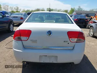 2010 Mercury Milan Premier z VIN 3MEHM0JG7AR644016, wystawiony jako IAAI lot #42214582 z przebiegiem 173 228 mil mil oraz . Historia ofert i sprzedaży dostępna na DreamBid. Obrazek 16.