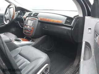 2006 Mercedes-Benz R-Class 5.0L with VIN 4JGCB75E36A033190, listed as a IAAI auction lot 41754291 with 1 mi miles. Bid and sale history available at carsss.com. Image 5.
