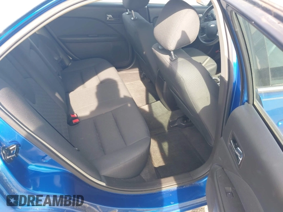 2012 Ford Fusion SE with VIN 3FAHP0HA9CR128582, listed as a IAAI auction lot 42102172 with 194,162 mi miles. Bid and sale history available at carsss.com. Image 8.