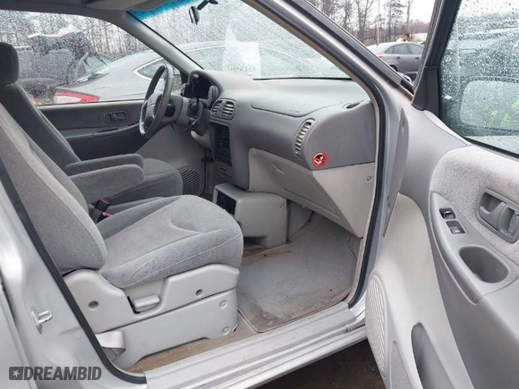 1997 Nissan Quest XE with VIN 4N2DN1116VD807099, listed as a IAAI auction lot 41868358 with 155,271 mi miles. Bid and sale history available at carsss.com. Image 5.