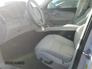 2024 Volvo XC90 Plus with VIN YV4H60LE6R1209420, listed as a Copart auction lot 75458864 with 1,560 mi miles and Salvage Title. Bid and sale history available at DreamBid. Image 7.