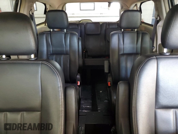 2016 Chrysler Town & Country Touring with VIN 2C4RC1BG5GR212763, listed as a Copart auction lot 89389035 with 178,547 mi miles and Salvage Title. Bid and sale history available at carsss.com. Image 10.
