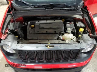 2018 Jeep Renegade Latitude z VIN ZACCJABHXJPH33316, wystawiony jako Copart lot #57911455 z przebiegiem 79 597 mil mil oraz Czysty tytuł • Clean title. Historia ofert i sprzedaży dostępna na DreamBid. Obrazek 12.