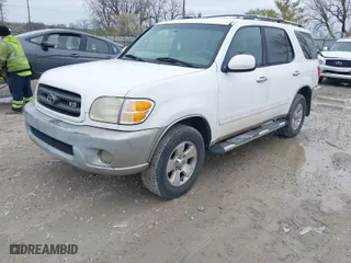 2004 Toyota Sequoia SR5 with VIN 5TDZT34A44S206332, listed as a IAAI auction lot 42028306 with 292,523 mi miles. Bid and sale history available at carsss.com. Image 2.