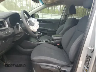 2019 Kia Sorento LX with VIN 5XYPG4A33KG515176, listed as a Copart auction lot 51004045 with 129,040 mi miles and Salvage Title. Bid and sale history available at carsss.com. Image 7.