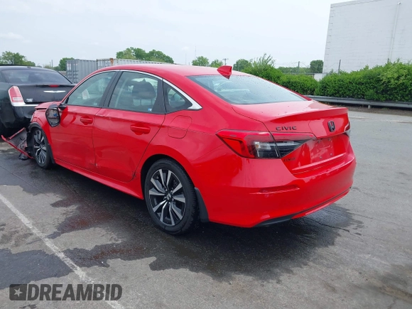 2024 Honda Civic EX z VIN 2HGFE1F77RH328841, wystawiony jako IAAI lot #42085858 z przebiegiem 31 636 mil mil oraz . Historia ofert i sprzedaży dostępna na DreamBid. Obrazek 3.