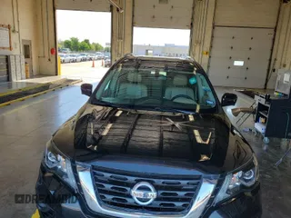 2019 Nissan Pathfinder SV with VIN 5N1DR2MM5KC647443, listed as a IAAI auction lot 42038319 with 116,571 mi miles. Bid and sale history available at carsss.com. Image 1.