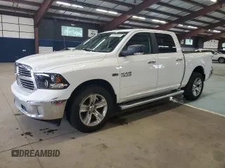 2018 Ram 1500 SLT z VIN 1C6RR7LT2JS173236, wystawiony jako Copart lot #63599944 z przebiegiem 75 456 mil mil oraz Szkoda całkowita • Salvage title. Historia ofert i sprzedaży dostępna na DreamBid. Obrazek 1.