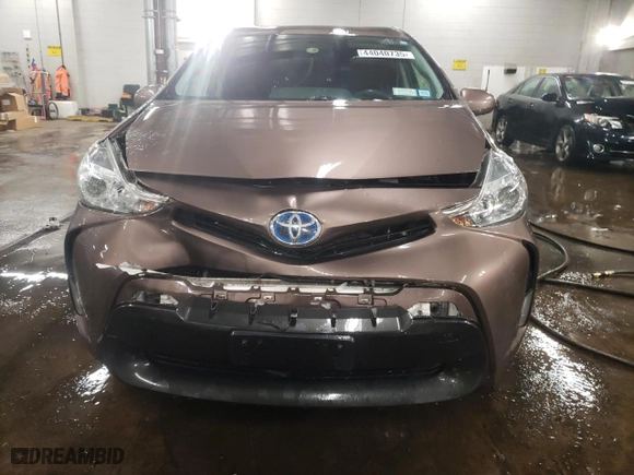 2017 Toyota Prius v Two with VIN JTDZN3EU9HJ074335, listed as a Copart auction lot 44040735 with 86,407 mi miles and Salvage Title. Bid and sale history available at carsss.com. Image 5.