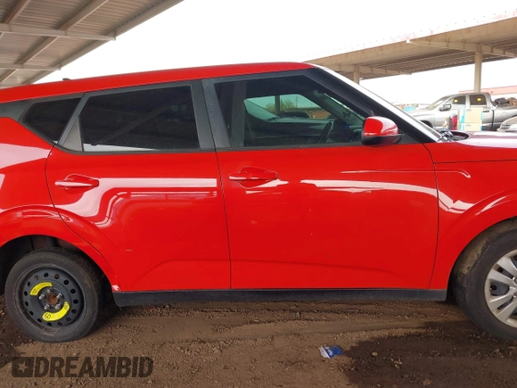 2021 Kia Soul LX with VIN KNDJ23AU5M7738553, listed as a IAAI auction lot 41793146 with 62,044 mi miles. Bid and sale history available at carsss.com. Image 14.