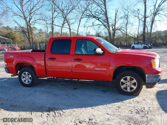 2011 GMC Sierra 1500 SLE with VIN 3GTP1VE06BG204611, listed as a IAAI auction lot 41670993 with 269,820 mi miles. Bid and sale history available at carsss.com. Image 13.