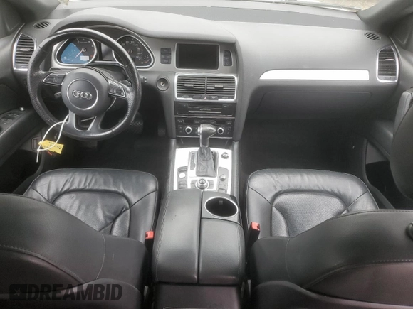 2015 Audi Q7 3.0T S line Prestige with VIN WA1DGAFE4FD032659, listed as a Copart auction lot 49123915 with 189,795 mi miles and Salvage Title. Bid and sale history available at carsss.com. Image 8.
