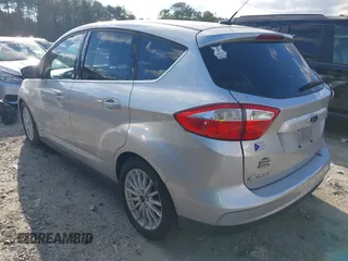 2013 Ford C-Max SEL with VIN 1FADP5BU8DL520712, listed as a IAAI auction lot 41158589 with 175,025 mi miles. Bid and sale history available at carsss.com. Image 3.