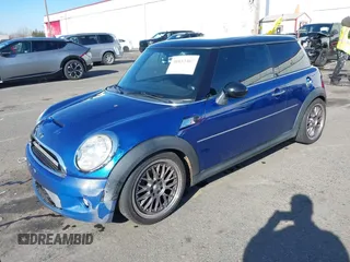 2008 MINI Hardtop S z VIN WMWMF73528TT86864, wystawiony jako IAAI lot #41652467 z przebiegiem Nie podano mil oraz . Historia ofert i sprzedaży dostępna na DreamBid. Obrazek 2.