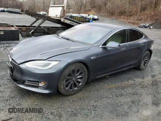 2020 Tesla Model S Long Range with VIN 5YJSA1E25LF369772, listed as a Copart auction lot 48212575 with 20,686 mi miles and Non Repairable. Bid and sale history available at carsss.com. Image 1.