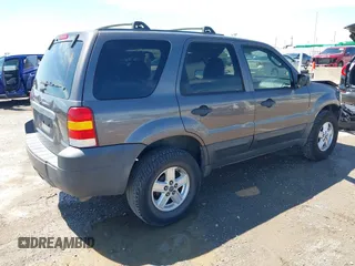 2006 Ford Escape XLS with VIN 1FMYU02Z06KC95676, listed as a IAAI auction lot 42220561 with 169,925 mi miles and . Bid and sale history available at DreamBid. Image 4.