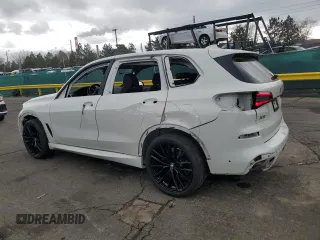 2021 BMW X5 xDrive40i z VIN 5UXCR6C08M9F27126, wystawiony jako Copart lot #51867935 z przebiegiem 16 951 mil mil oraz Szkoda całkowita • Salvage title. Historia ofert i sprzedaży dostępna na DreamBid. Obrazek 2.