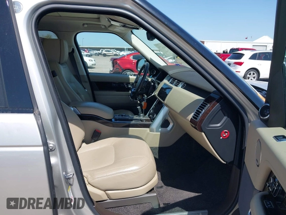2019 Land Rover Range Rover with VIN SALGS2RE9KA520688, listed as a IAAI auction lot 41941073 with 59,782 mi miles and . Bid and sale history available at DreamBid. Image 5.